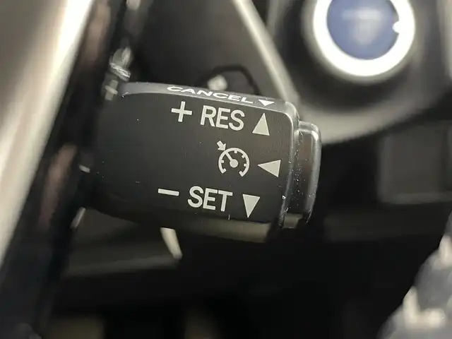 トヨタ アクア G ブラックソフトレザーセレ 福島県 2019(平31)年 7万km ブラッキッシュアゲハガラスフレーク Toyota Safety Sense C/・プリクラッシュセーフティシステム/・レーンディパーチャーアラート/・オートマチックハイビーム/・先行車発進告知機能/・クルーズコントロール/純正ナビゲーション/・型式：AVN-D9W/・Bluetooth/TV/CD/DVD/AM・FM/USB/AUX/・バックカメラ/・ETC/LEDライト/・オートライト/・ヘッドライトリベライザー/電動格納ウィンカーミラー/革巻きステアリング/・ステアリングスイッチ/プッシュスタート/・スマートキー/・スペアキー/ドアバイザー/純正フロアアット