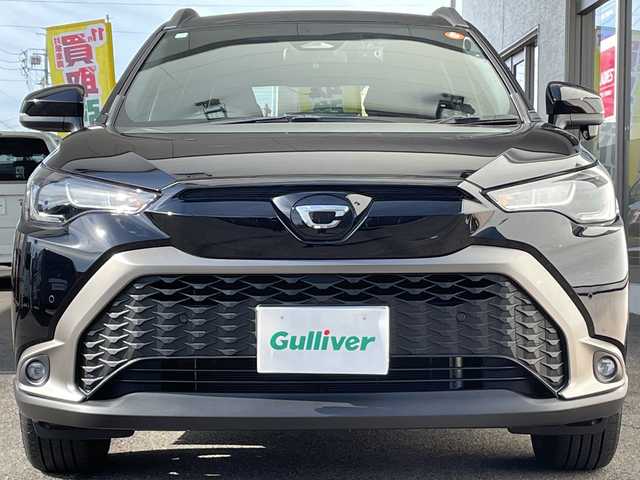 トヨタ カローラ クロス ハイブリッド S 宮城県 2024(令6)年 1.3万km アティチュードブラックマイカ /4WD//ワンオーナー//純正7インチディスプレイオーディオ/(Bluetooth/USB/AM/FM/Miracast)/(AppleCarPlay/AndroidAuto)//OP TV・オペレーター付T-Connectナビキット//メーカーOP LEDフォグランプ//ビルトインＥＴＣ//LEDヘッドライト//バックカメラ//前後ドライブレコーダー(TZ-DR210)//Toyota Safety Sense/(プリクラッシュセーフティ)/(レーントレーシングアシスト)/(レーダークルーズコントロール)/(オートマチックハイビーム)/(ロードサインアシスト)//パーキングサポートブレーキ//クリアランスソナー//ルーフレール//スマートキー//スペアキーx1//ドアバイザー//純正17インチAW