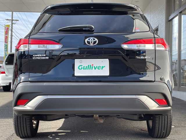 トヨタ カローラ クロス ハイブリッド S 宮城県 2024(令6)年 1.3万km アティチュードブラックマイカ /4WD//ワンオーナー//純正7インチディスプレイオーディオ/(Bluetooth/USB/AM/FM/Miracast)/(AppleCarPlay/AndroidAuto)//OP TV・オペレーター付T-Connectナビキット//メーカーOP LEDフォグランプ//ビルトインＥＴＣ//LEDヘッドライト//バックカメラ//前後ドライブレコーダー(TZ-DR210)//Toyota Safety Sense/(プリクラッシュセーフティ)/(レーントレーシングアシスト)/(レーダークルーズコントロール)/(オートマチックハイビーム)/(ロードサインアシスト)//パーキングサポートブレーキ//クリアランスソナー//ルーフレール//スマートキー//スペアキーx1//ドアバイザー//純正17インチAW