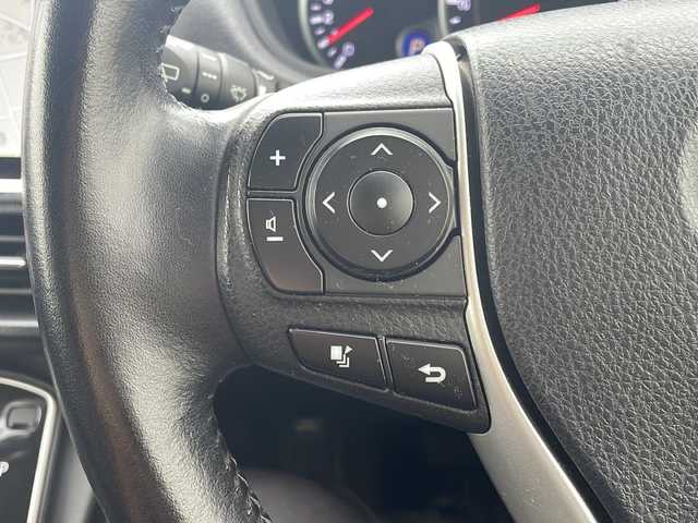 トヨタ ヴォクシー ZS 煌 福岡県 2015(平27)年 8.3万km ブラック ＡＬＰＩＮＥ１０型メモリナビ／ＥＸ１０００/フルセグＴＶ／Bluetooth/CD/DVD/バックカメラ/前後ドライブレコーダー/両側パワースライドドア/ビルトインＥＴＣ/純正１６インチアルミホイール/ＬＥＤヘッドライト/ステアリングスイッチ/プッシュスタート/スマートキー/スペアキー