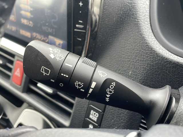 トヨタ ヴォクシー ZS 煌 福岡県 2015(平27)年 8.3万km ブラック ＡＬＰＩＮＥ１０型メモリナビ／ＥＸ１０００/フルセグＴＶ／Bluetooth/CD/DVD/バックカメラ/前後ドライブレコーダー/両側パワースライドドア/ビルトインＥＴＣ/純正１６インチアルミホイール/ＬＥＤヘッドライト/ステアリングスイッチ/プッシュスタート/スマートキー/スペアキー