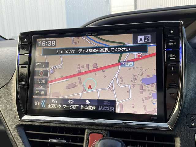 トヨタ ヴォクシー ZS 煌 福岡県 2015(平27)年 8.3万km ブラック ＡＬＰＩＮＥ１０型メモリナビ／ＥＸ１０００/フルセグＴＶ／Bluetooth/CD/DVD/バックカメラ/前後ドライブレコーダー/両側パワースライドドア/ビルトインＥＴＣ/純正１６インチアルミホイール/ＬＥＤヘッドライト/ステアリングスイッチ/プッシュスタート/スマートキー/スペアキー