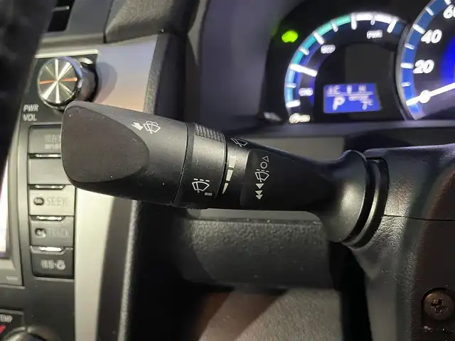 トヨタ カムリ ハイブリット レザーパッケージ 青森県 2012(平24)年 7.6万km グレーメタリック ワンオーナー/純正ナビゲーション/【CD/DVD/SD/Bluetooth/TV】/バックカメラ/ビルトインETC/寒冷地仕様/クルーズコントロール/運転席電動シート/HIDオートライト/フォグランプ/純正フロアマット/純正ドアバイザー/積込スタッドレスタイヤ社外１７インチ/社外レーダー/社外エンジンスターター/スペアキー1本/保証書/取扱説明書