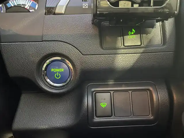 トヨタ カムリ ハイブリット レザーパッケージ 青森県 2012(平24)年 7.6万km グレーメタリック ワンオーナー/純正ナビゲーション/【CD/DVD/SD/Bluetooth/TV】/バックカメラ/ビルトインETC/寒冷地仕様/クルーズコントロール/運転席電動シート/HIDオートライト/フォグランプ/純正フロアマット/純正ドアバイザー/積込スタッドレスタイヤ社外１７インチ/社外レーダー/社外エンジンスターター/スペアキー1本/保証書/取扱説明書