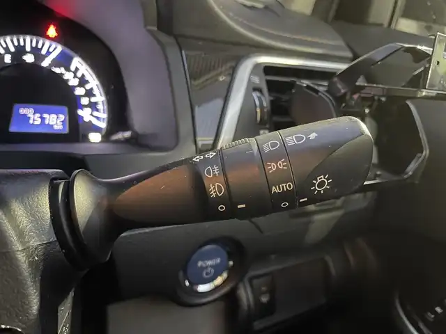 トヨタ カムリ ハイブリット レザーパッケージ 青森県 2012(平24)年 7.6万km グレーメタリック ワンオーナー/純正ナビゲーション/【CD/DVD/SD/Bluetooth/TV】/バックカメラ/ビルトインETC/寒冷地仕様/クルーズコントロール/運転席電動シート/HIDオートライト/フォグランプ/純正フロアマット/純正ドアバイザー/積込スタッドレスタイヤ社外１７インチ/社外レーダー/社外エンジンスターター/スペアキー1本/保証書/取扱説明書