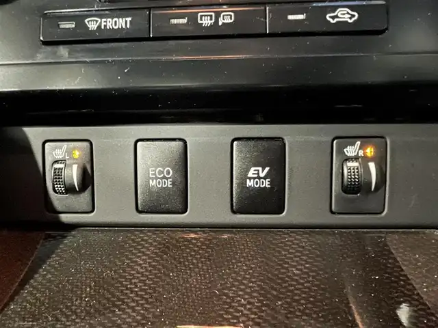 トヨタ カムリ ハイブリット レザーパッケージ 青森県 2012(平24)年 7.6万km グレーメタリック ワンオーナー/純正ナビゲーション/【CD/DVD/SD/Bluetooth/TV】/バックカメラ/ビルトインETC/寒冷地仕様/クルーズコントロール/運転席電動シート/HIDオートライト/フォグランプ/純正フロアマット/純正ドアバイザー/積込スタッドレスタイヤ社外１７インチ/社外レーダー/社外エンジンスターター/スペアキー1本/保証書/取扱説明書