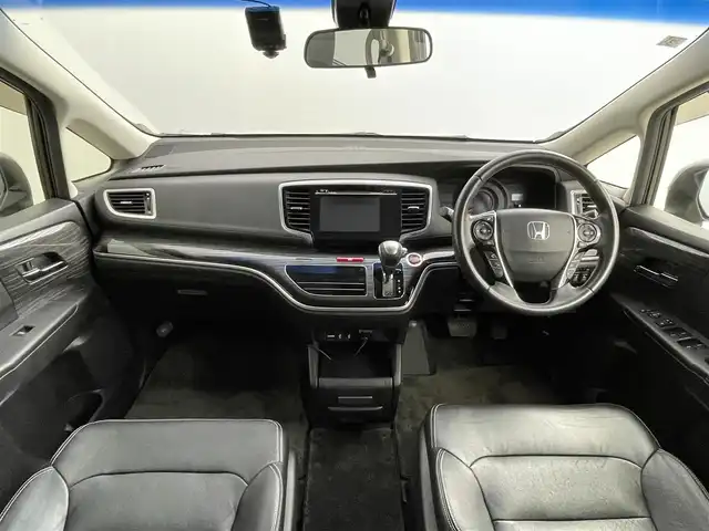 ホンダ オデッセイ アブソルート EX 道央・札幌 2015(平27)年 5.9万km クリスタルブラックパール ・４WD/・純正ナビ/　CD/DVD/SD/BT/フルセグ/・純正フリップダウンモニター/・全方位カメラ/・ビルトインETC/・全方位ドライブレコーダー/・衝突軽減ブレーキ/・レーダークルーズコントロール/・レーンキープアシスト/・ブラインドスポットモニター/・両側パワースライドドア/・レザーシート/・D席パワーシート/・前席シートヒーター/・プッシュスタート/・スマートキー/・LEDヘッドライト/・フォグライト/・オートライト/・純正フロアマット/・ドアバイザー