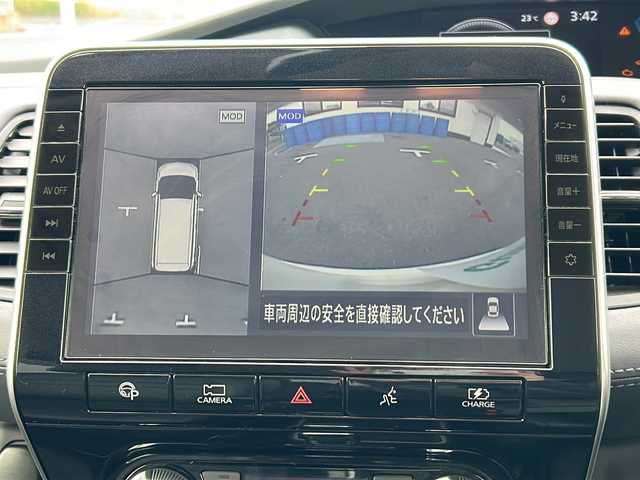 日産 セレナ e－パワー ハイウェイスター V 山口県 2020(令2)年 6.7万km ブリリアントホワイトパール 純正１０インチナビ/１１インチフリップダウンモニター/フルセグＴＶ/Bluetooth/DVD再生機能/アラウンドビューモニター/両側電動スライドドア/プロパイロット/インテリジェントパーキングアシスト/ドライブレコーダー/ビルトインＥＴＣ/オートブレーキホールド/ドアバイザー/純正アルミホイール/スマートキー/プッシュエンジンスタート/ウィンカーミラー