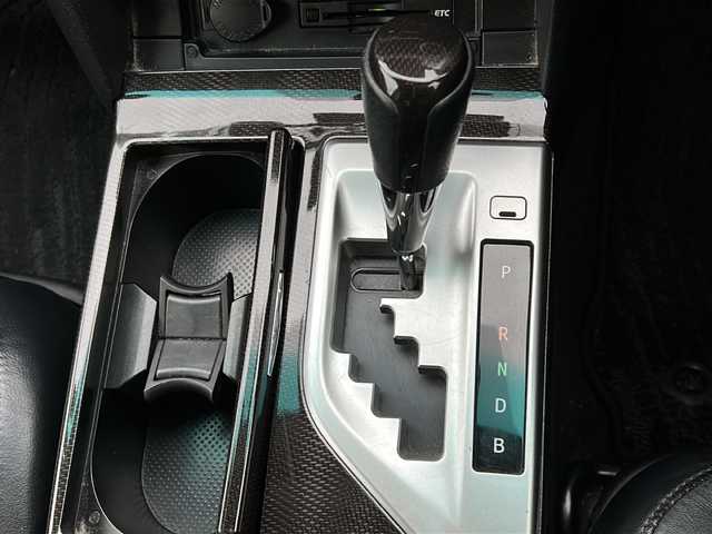 トヨタ カムリ ハイブリット レザーパッケージ 鹿児島県 2013(平25)年 11.5万km ホワイトパールクリスタルシャイン クルーズコントロール　/ビルトインＥＴＣ　/バックカメラ　/Ｄ＋Ｎ席パワーシート　/Ｄ＋Ｎ席シートヒーター　/純正ＨＤＤナビ　/ブラインドスポットモニター　/レザーシート　/本革巻きステアリング　/Bluetoothオーディオ/カーテンエアバッグ/プッシュスタート/スマートキー/オートエアコン/TV/ベンチシート