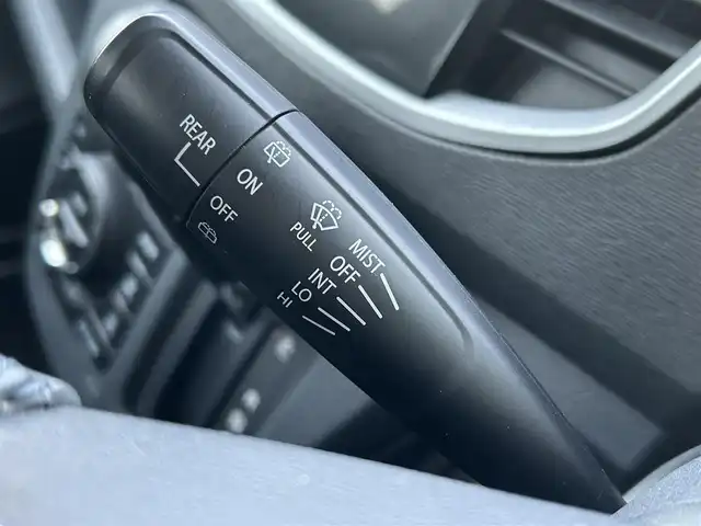 スズキ ワゴンＲ スティングレー X 島根県 2014(平26)年 7.7万km クリスタルホワイトP 社外ナビ [AVN-Z04i]/(BT/FM/AM)/バックカメラ /地デジ /衝突被害軽減システム /アイドリングストップ /運転席シートヒーター /革巻きステアリング /ETC /純正14インチAW /オートライト /フォグライト /スペアキー /保証書 /取扱説明書