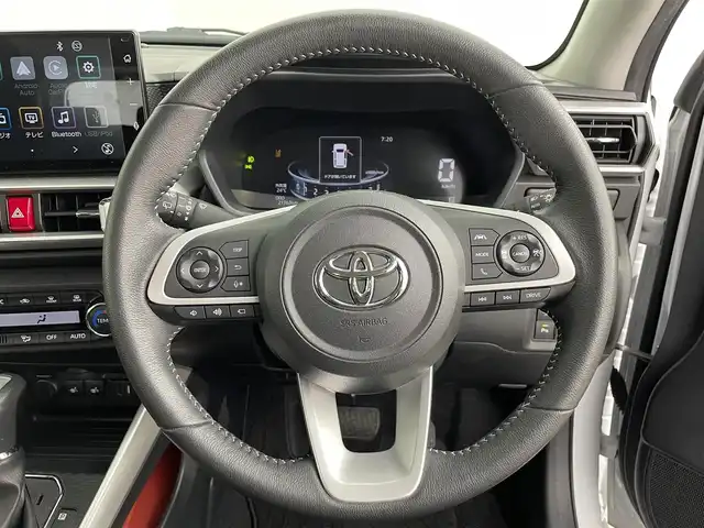 トヨタ ライズ Z 道央・札幌 2023(令5)年 2.2万km ブラックマイカメタリック/シャイニングホワイトパール ・4WD/・寒冷地仕様/・純正ディスプレイオーディオ/　BT/USB/HDMI/AppleCarPlay/AndroidAuto/フルセグ/・全方位カメラ/・純正ビルトインETC/・前後ドラレコ/・純正エンジンスターター/・レーダークルーズコントロール/・前席シートヒーター/・横滑り防止/・プリクラッシュセーフティ/・レーンキープアシスト/・ＬＥＤヘッドライト/・フォグライト/・純正フロアマット/・MTモード付AT/・純正AW17インチ/・前後コーナーセンサー/・スマートキー/・プッシュスタート/・ブレーキホールド/・オートライト/・保証書付き/・取説付き