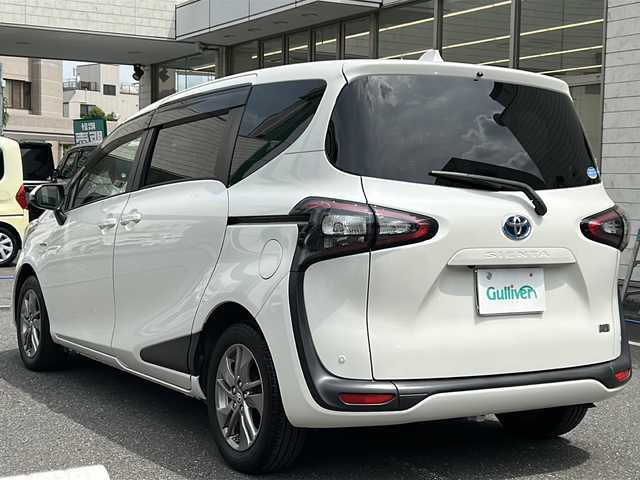 トヨタ シエンタ ハイブリッド G 埼玉県 2015(平27)年 8.9万km ホワイトパールクリスタルシャイン 登録時８９０６８ｋｍ/純正SDナビ/CD/DVD/Bluetooth/フルセグ/バックカメラ/純正ビルトインETC/トヨタセーフティーセンス/横滑り防止装置/衝突軽減システム/車両接近通報システム/盗難防止装置/レーンキープアシスト/コーナーセンサー/両側パワースライドドア/プッシュスタート/スマートキー×２/ウィンカー付き電動格納ミラー/LEDヘッドライト/オートライト/オートハイビーム/純正１５インチAW/革巻きステアリング/ステアリングリモコン/保証書/取扱説明書