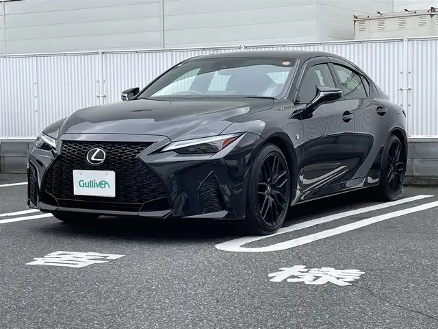 レクサス ＩＳ 300 Fスポーツ モードブラックⅢ 群馬県 2024(令6)年 0.7万km グラファイトブラックガラスフレーク ワンオーナー/サンルーフ/バックカメラ/ビルトインETC2.0/ハーフレザーシート/シートメモリー/パワーシート(D＋N席)/シートヒーター、エアーシート(D＋N席)/クルーズコントロール(追従走行有)/パドルシフト/オートハイビーム/純正アルミホイール/フルセグテレビ/LEDヘッドライト/純正ナビ/CD.DVD再生