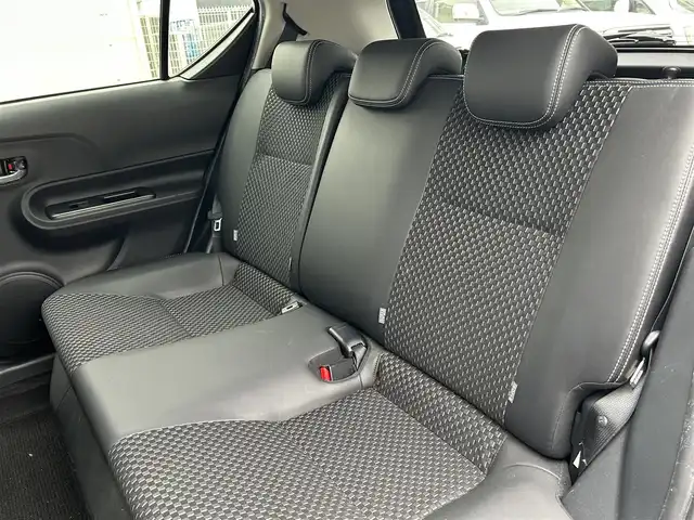トヨタ アクア X－URBAN 福岡県 2015(平27)年 17.6万km ブラックマイカ 純正ナビ（NSCP－W64）/（AM/FM/Bluetooth/TV/CD）/前後ドライブレコーダー/ビルトインETC/プッシュスタート/スマートキー/ハーフレザーシート/純正16インチアルミホイール/純正フロアマット/ウインカーミラー/ECOMODE/EVMODE/オートライト/横滑り防止装置/ドアバイザー/オートライト/電動格納ミラー/取扱説明書/保証書