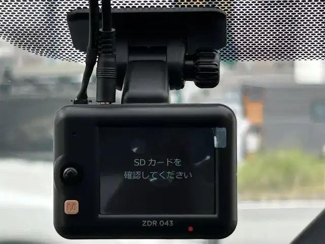 トヨタ アクア X－URBAN 福岡県 2015(平27)年 17.6万km ブラックマイカ 純正ナビ（NSCP－W64）/（AM/FM/Bluetooth/TV/CD）/前後ドライブレコーダー/ビルトインETC/プッシュスタート/スマートキー/ハーフレザーシート/純正16インチアルミホイール/純正フロアマット/ウインカーミラー/ECOMODE/EVMODE/オートライト/横滑り防止装置/ドアバイザー/オートライト/電動格納ミラー/取扱説明書/保証書