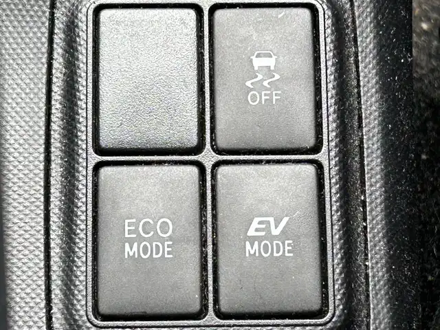 トヨタ アクア X－URBAN 福岡県 2015(平27)年 17.6万km ブラックマイカ 純正ナビ（NSCP－W64）/（AM/FM/Bluetooth/TV/CD）/前後ドライブレコーダー/ビルトインETC/プッシュスタート/スマートキー/ハーフレザーシート/純正16インチアルミホイール/純正フロアマット/ウインカーミラー/ECOMODE/EVMODE/オートライト/横滑り防止装置/ドアバイザー/オートライト/電動格納ミラー/取扱説明書/保証書