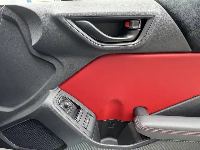 トヨタ ＧＲ８６ RZ 滋賀県 2022(令4)年 1.2万km クリスタルホワイトパール 禁煙車/純正9インチナビ/(CD/DVD/フルセグ/Bluetooth)/バックカメラ/クルコン/ハーフレザーシート/シートヒーター/ステアリングスイッチ/LEDヘッドライト/オートライト/スマートキー/プッシュスタート