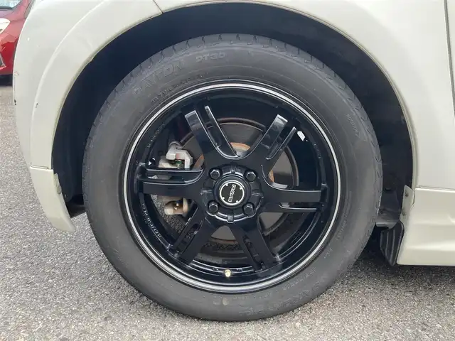 トヨタ ｉＱ GRMN 愛知県 2010(平22)年 13.7万km ホワイトパールクリスタルシャイン １００台限定車/６Ｆ/社外SDナビ（CN-RE04D）/　CD/DVD/BT/SD/AM/FM/iPod/フルセグTV/純正RAYS16インチAW/純正チューニングサス/ETC/ウインカーミラー/純正フロアマット/ドアバイザー/HIDヘッドライト/電動格納ミラー/ヘッドライトレベライザー