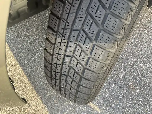 ダイハツ ミラ X 滋賀県 2012(平24)年 4.6万km シャンパンゴールドメタリック 車検7年10月まで/5MT/フルタイム4WD/純正7インチナビ/CD、ワンセグテレビ/純正フロアマット/フォグランプ/ドアバイザー/リモコンキー/スペアキー有り/取扱説明書/保証書