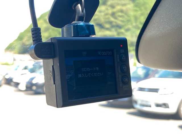 ホンダ Ｎ ＯＮＥ セレクト 愛媛県 2019(令1)年 3万km プレミアムアイボリーパールⅡ 社外ナビ(CN-E310D)/・CD/ワンセグTV/Bluetooth/バックカメラ/前方ドライブレコーダー/ビルトインETC/専用茶革ハーフレザーシート/・前座席シートヒーター /専用ウッドコンビインパネ/シティーブレーキアシスト/USB充電ポート/プッシュスタート/・スペアキー/ECON/LEDオートライト