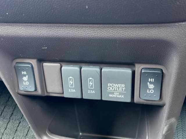 ホンダ Ｎ ＯＮＥ セレクト 愛媛県 2019(令1)年 3万km プレミアムアイボリーパールⅡ 社外ナビ(CN-E310D)/・CD/ワンセグTV/Bluetooth/バックカメラ/前方ドライブレコーダー/ビルトインETC/専用茶革ハーフレザーシート/・前座席シートヒーター /専用ウッドコンビインパネ/シティーブレーキアシスト/USB充電ポート/プッシュスタート/・スペアキー/ECON/LEDオートライト