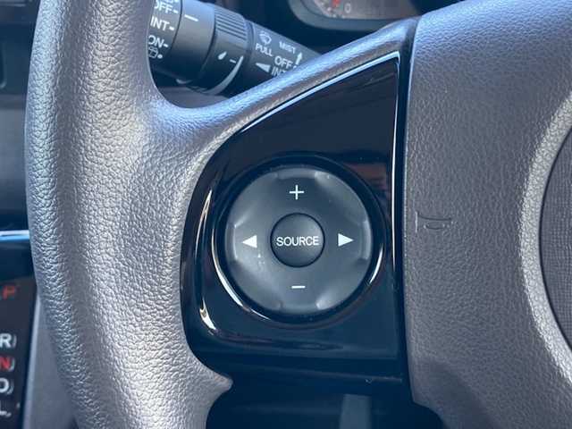 ホンダ Ｎ ＯＮＥ セレクト 愛媛県 2019(令1)年 3万km プレミアムアイボリーパールⅡ 社外ナビ(CN-E310D)/・CD/ワンセグTV/Bluetooth/バックカメラ/前方ドライブレコーダー/ビルトインETC/専用茶革ハーフレザーシート/・前座席シートヒーター /専用ウッドコンビインパネ/シティーブレーキアシスト/USB充電ポート/プッシュスタート/・スペアキー/ECON/LEDオートライト