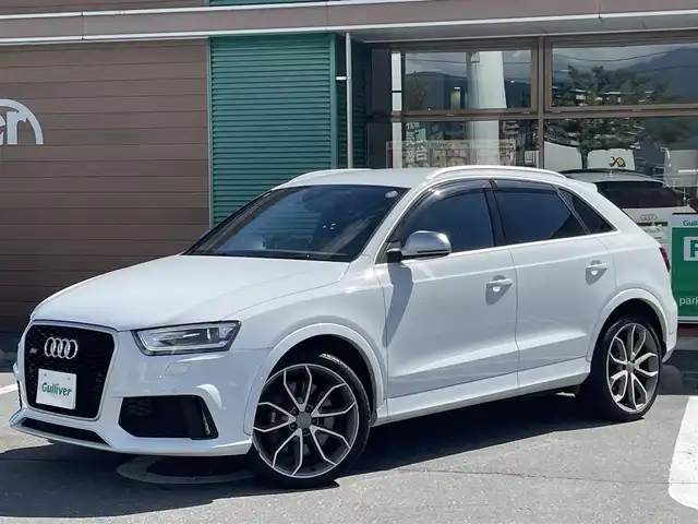 アウディ ＲＳＱ３ スポーツバック 長野県 2014(平26)年 9.8万km 白 4WD/純正ナビ/・Bluetooth/CD/DVD/バックカメラ/純正ETC/前後ドライブレコーダー/純正フロアマット/前席パワーシート/レザーシート/前席シートヒーター/純正20インチAW/コーナーセンサー前後/LEDオートライト/パドルシフト/BOSEサウンド/純正ドアバイザー/電格ミラー/取り扱い説明書/保証書