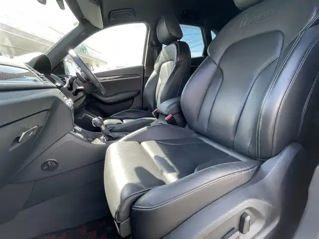 アウディ ＲＳＱ３ スポーツバック 長野県 2014(平26)年 9.8万km 白 4WD/純正ナビ/・Bluetooth/CD/DVD/バックカメラ/純正ETC/前後ドライブレコーダー/純正フロアマット/前席パワーシート/レザーシート/前席シートヒーター/純正20インチAW/コーナーセンサー前後/LEDオートライト/パドルシフト/BOSEサウンド/純正ドアバイザー/電格ミラー/取り扱い説明書/保証書