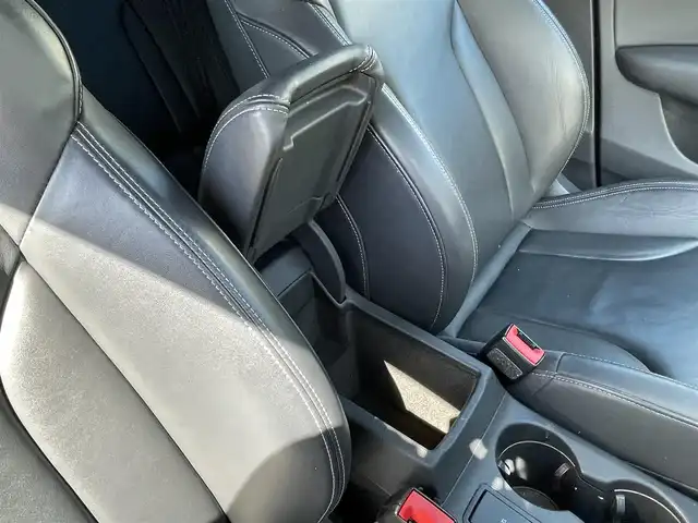 アウディ ＲＳＱ３ スポーツバック 長野県 2014(平26)年 9.8万km 白 4WD/純正ナビ/・Bluetooth/CD/DVD/バックカメラ/純正ETC/前後ドライブレコーダー/純正フロアマット/前席パワーシート/レザーシート/前席シートヒーター/純正20インチAW/コーナーセンサー前後/LEDオートライト/パドルシフト/BOSEサウンド/純正ドアバイザー/電格ミラー/取り扱い説明書/保証書