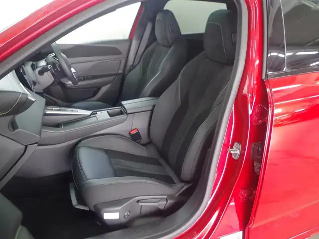 プジョー ３０８ SW GT ブルーHDi 兵庫県 2023(令5)年 3.8万km 赤 ワンオーナー/パノラマサンルーフ/純正ナビ/AppleCarPlay/USB/BT/全方位カメラ/ETC/ACC/LKA/BLIS/パワーバックドア/ハーフレザーシート/シートヒーター/D席パワーシート/マトリクスLEDヘッドライト/ミラー型前後ドライブレコーダー/プッシュスタート/スマートキー