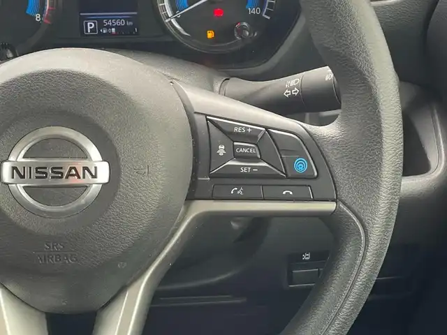 日産 ルークス HWS X アーバンクロム プロパイロットED 滋賀県 2022(令4)年 5.5万km ブラック 両側パワースライドドア/純正9インチナビ【MM321D-L】/（AM/FM/CD/DVD/フルセグ/Bluetooth/USB）/ディスプレイ付自動防膜式ルームミラー/ETC/前ドライブレコーダー/プロパイロット/・踏み間違い防止アシスト/・ブレーキアシスト/・プリクラッシュブレーキアシスト/・ヒルスタート（坂道発進）アシスト/・前方衝突防止支援システム/・VDC（ビークルダイナミクスコントロール）/・レーンキープアシスト/・車間自動制御システム/・ASCD（オートスピードコントロール装置）/・ABS（アンチロックブレーキシステム）/・バックビューモニター/・サイドブラインドモニター/・コーナー・バックセンサー（ソナー）/・標識検知機能/防水シート（ブラック）フレーザークロス／パートナーコンビシート/電動格納ミラー/電子パーキング/ブレーキホールド/アイドリングストップ/ステアリングスイッチ/オートライト/LEDヘッドライト/フロントフォグ/フルオートエアコン/プッシュスタート/スマートキー/スペアキー/純正フロアマット/ドアバイザー