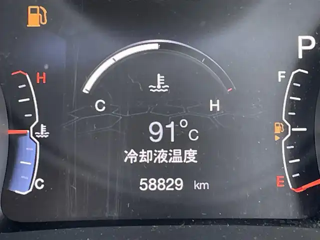 クライスラー・ジープ ジープ コンパス ロンジチュード 佐賀県 2019(平31)年 5.9万km 白 純正8.4インチナビ/Bluetooth/ワンセグ/USB/AM/FM/AUX/バックカメラ/クルーズコントロール/ETC/パーキングアシスト/自動防眩式ルームミラー/革巻きステアリング/ミラーヒーター/スマートキー/クリアランスソナー/純正フォグランプ/純正16インチアルミ/純正フロアマット/新車保証書/取扱説明書/衝突軽減システム