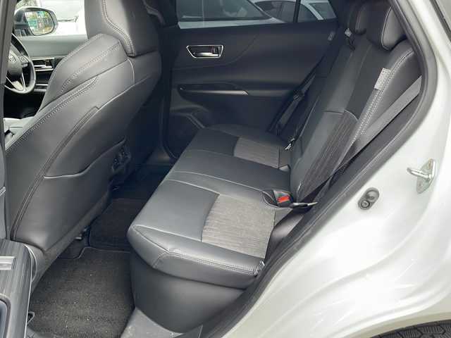 トヨタ ハリアー ハイブリッド G 埼玉県 2023(令5)年 1.4万km プラチナホワイトパールマイカ モデリスタエアロ/12.3インチマルチメディア/フルセグテレビ/バックカメラ/レーダークルーズコントロール/レーンキープアシスト/パワーバックドア/ハーフレザーシート/パワーシート/デジタルインナーミラー/ブラインドスポットモニター/ETC2.0/LEDヘッドライト/保証書/取扱説明書/スペアキー