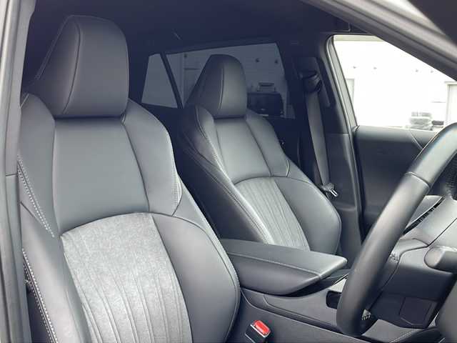 トヨタ ハリアー ハイブリッド G 埼玉県 2023(令5)年 1.4万km プラチナホワイトパールマイカ モデリスタエアロ/12.3インチマルチメディア/フルセグテレビ/バックカメラ/レーダークルーズコントロール/レーンキープアシスト/パワーバックドア/ハーフレザーシート/パワーシート/デジタルインナーミラー/ブラインドスポットモニター/ETC2.0/LEDヘッドライト/保証書/取扱説明書/スペアキー