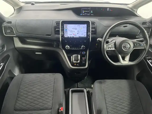 日産 セレナ e-パワー オーテック セーフティPKG 大阪府 2019(平31)年 2.3万km ブリリアントホワイトパール 純正９ＩＮＣナビ（フルセグTV/DVD/CD/Bluetooth/Bluray） プロパイロット 後席モニター 衝突軽減Ｂ　レーンアシスト　３６０カメラ　クリアランスソナー　スマートキー　ETC　ドラレコ　両側電動ドア　シートヒーター　リアオートエアコン