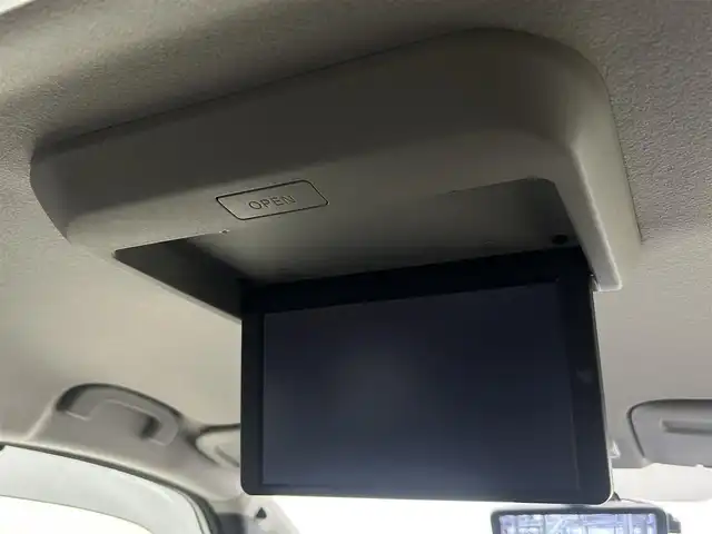 日産 セレナ e-パワー オーテック セーフティPKG 大阪府 2019(平31)年 2.3万km ブリリアントホワイトパール 純正９ＩＮＣナビ（フルセグTV/DVD/CD/Bluetooth/Bluray） プロパイロット 後席モニター 衝突軽減Ｂ　レーンアシスト　３６０カメラ　クリアランスソナー　スマートキー　ETC　ドラレコ　両側電動ドア　シートヒーター　リアオートエアコン