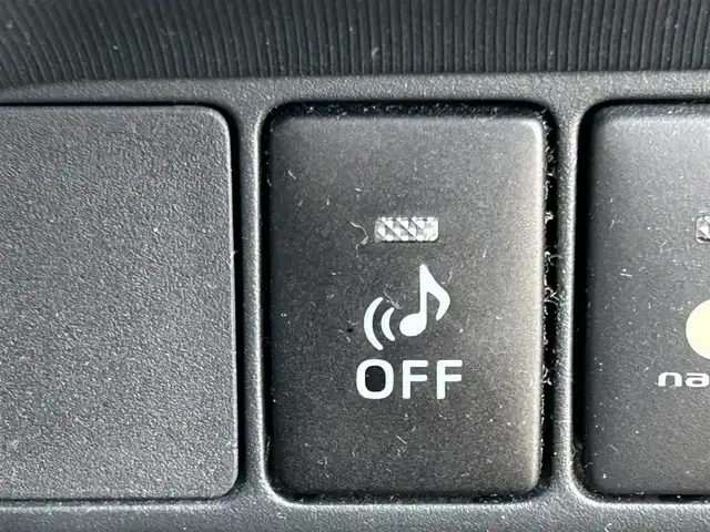 トヨタ アクア G 岡山県 2013(平25)年 15.5万km ブラック 登録時走行距離154273km/純正ナビ/地デジTV(AM/FM/CD/DVD/Bluetooth)/バックカメラ/ETC/ヘッドライトレベライザー/アイドリングストップ/電動格納ミラー/シートヒーター/オートライト/純正フロアマット/プッシュスタート/スマートキー/レザーシートカバー/保証書/取扱説明書