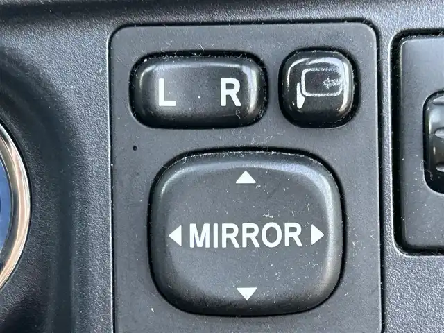 トヨタ アクア G 岡山県 2013(平25)年 15.5万km ブラック 登録時走行距離154273km/純正ナビ/地デジTV(AM/FM/CD/DVD/Bluetooth)/バックカメラ/ETC/ヘッドライトレベライザー/アイドリングストップ/電動格納ミラー/シートヒーター/オートライト/純正フロアマット/プッシュスタート/スマートキー/レザーシートカバー/保証書/取扱説明書