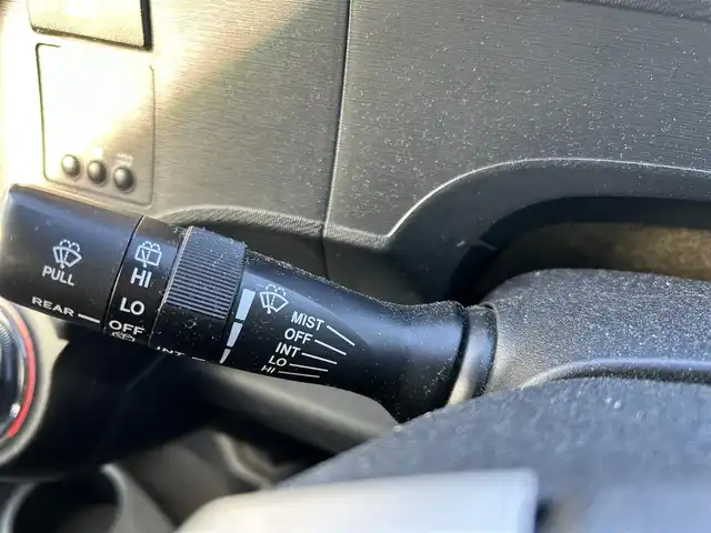 トヨタ アクア G 岡山県 2013(平25)年 15.5万km ブラック 登録時走行距離154273km/純正ナビ/地デジTV(AM/FM/CD/DVD/Bluetooth)/バックカメラ/ETC/ヘッドライトレベライザー/アイドリングストップ/電動格納ミラー/シートヒーター/オートライト/純正フロアマット/プッシュスタート/スマートキー/レザーシートカバー/保証書/取扱説明書