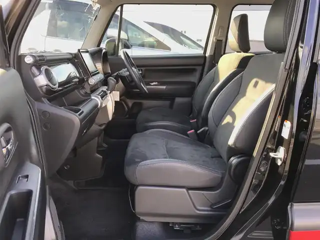 スズキ クロスビー HYBRID MZ 鳥取県 2021(令3)年 1.6万km 黒Ⅱ ツートンカラー【カラーコード/EGP】/ブラックインテリアパッケージ/ターボ車/純正8インチナビ/フルセグ/CD/DVD/BT/アラウンドビューモニター/デュアルカメラブレーキサポート/レーンキープアシスト/後方パーキングセンサー/レーダークルーズコントロール/ハーフレザーシート/前席シートヒーター/LEDヘットライト/オートハイビーム/純正16インチアルミホイール/プッシュエンジンスタート/アイドリングストップ/パドルシフト/スペアキー