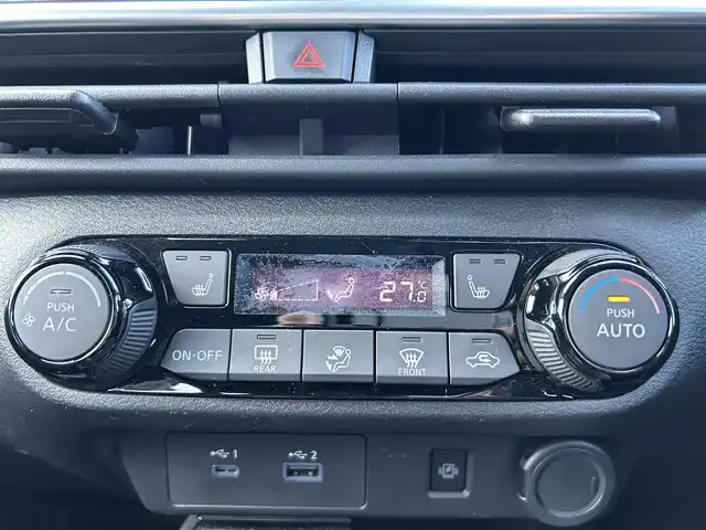 日産 ノート X 島根県 2022(令4)年 5.7万km ビビットブルー / スーパーブラック 2トーン 登録時走行距離57993km/ワンオーナー/Nissan　Connectナビ/フルセグテレビ(走行中視聴可能)/Bluetooth/HDMI/プロパイロット/全周囲カメラ/デジタルインナーミラー/ブラインドスポットモニター/ハンドルヒーター/シートヒーター(運転席・助手席)/純正ドライブレコーダー/ETC/LEDヘッドライト/フォグランプ/オートライト/ウィンカーミラー/ドアバイザー/ステアリングスイッチ/禁煙車/保証書/取扱説明書