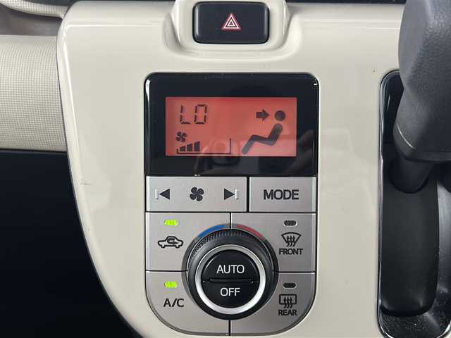 ダイハツ ムーヴ キャンバス G メイクアップ リミテッド　SAⅢ 愛知県 2020(令2)年 3.3万km パールホワイトⅢ/ナチュラルベージュマイカメタリック 2トーン 禁煙車/純正8インチナビ/（CD/DVD/Bluetooth/フルセグTV/HDMI）/全方位カメラ/スマートアシストIII/・衝突軽減ブレーキ/・レーンキープアシスト/・オートマチックハイビーム/・誤発進抑制機能/ETC/ドライブレコーダー/両側パワースライドドア/スマートキー/純正フロアマット/アイドリングストップ/横滑り防止装置