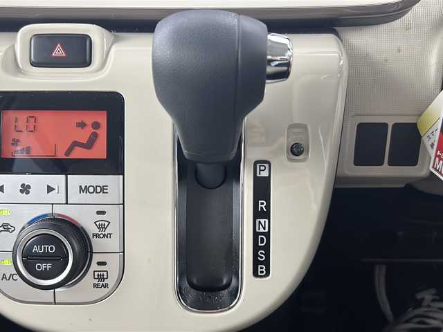 ダイハツ ムーヴ キャンバス G メイクアップ リミテッド　SAⅢ 愛知県 2020(令2)年 3.3万km パールホワイトⅢ/ナチュラルベージュマイカメタリック 2トーン 禁煙車/純正8インチナビ/（CD/DVD/Bluetooth/フルセグTV/HDMI）/全方位カメラ/スマートアシストIII/・衝突軽減ブレーキ/・レーンキープアシスト/・オートマチックハイビーム/・誤発進抑制機能/ETC/ドライブレコーダー/両側パワースライドドア/スマートキー/純正フロアマット/アイドリングストップ/横滑り防止装置