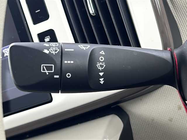 ダイハツ ムーヴ キャンバス G メイクアップ リミテッド　SAⅢ 愛知県 2020(令2)年 3.3万km パールホワイトⅢ/ナチュラルベージュマイカメタリック 2トーン 禁煙車/純正8インチナビ/（CD/DVD/Bluetooth/フルセグTV/HDMI）/全方位カメラ/スマートアシストIII/・衝突軽減ブレーキ/・レーンキープアシスト/・オートマチックハイビーム/・誤発進抑制機能/ETC/ドライブレコーダー/両側パワースライドドア/スマートキー/純正フロアマット/アイドリングストップ/横滑り防止装置