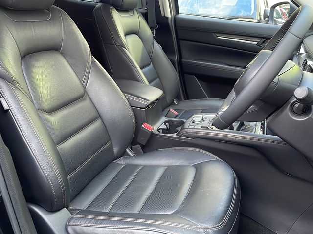 マツダ ＣＸ－５ XD Lパッケージ 福岡県 2022(令4)年 3.9万km ジェットブラックマイカ ワンオーナー/純正ナビ/（AM/FM/USB/Bluetooth/フルセグTV）/クルーズコントロール追従あり/レーンキープ/オフロードトラクションアシスト/アラウンドビューモニター/アイドリングストップ/パーキングアシスト/オートホールド/ヒートシーター（運転席/助手席）/ハンドルヒーター/パワーシート（運転席/助手席）/ハンズフリー/トランクオープンスイッチ/ETC/ドライブレコーダー（前後）/置くだけ充電/オートライト/フォグランプ/純正フロアマット/純正アルミホイール/電格ミラー/プッシュスタート/保証書/取扱説明書/スペアキー×１