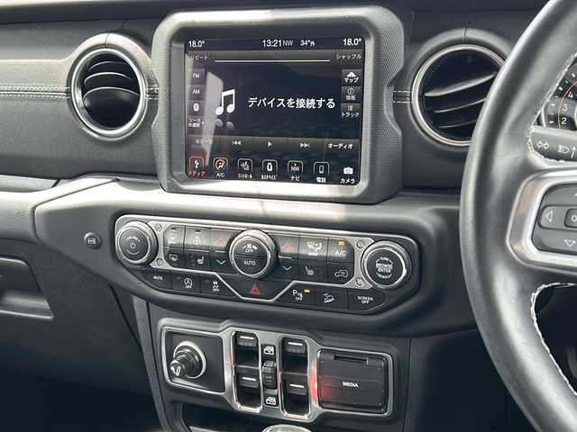 クライスラー・ジープ ジープ ラングラー アンリミテッド サハラ 富山県 2020(令2)年 4.1万km オレンジ ワンオーナー/スマートキー（２本）/レザーシート/4WD/メーカーオプションナビ/衝突安全ブレーキ/Bluetooth/ETC2.0/バックカメラ/レーダークルーズコントロール/シートヒーター（D/N）/ステアリングヒーター/LEDヘッドライト/フォグランプ/純正フロアマット/横滑り防止装置/ドライブレコーダー（前/後）/アイドリングストップ/クリアランスソナー/ヒルディセントコントロール/保証書/取扱説明書/車載タイヤ（255/70R18）