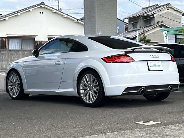 アウディ ＴＴクーペ 1．8 TFSI Sライン 愛媛県 2016(平28)年 7.7万km 白 12.3インチデジタル液晶ディスプレイ/アウディバーチャルコックピット/純正メモリナビ/フルセグTV/Bluetooth接続/ビルトインETC/パドルシフト/ハーフレザーシート/電動リアウイング/純正18インチアルミホール/スマートキー/スペアキー/プッシュスタート/LEDヘッドライト/オートライト/純正フロアマット/保証書/取扱説明書