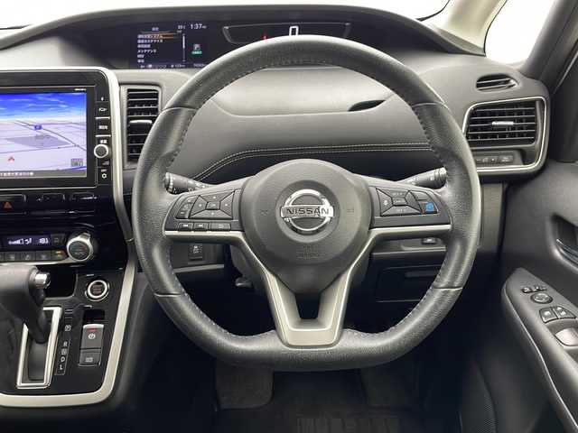 日産 セレナ ハイウェイスター プロパイロットED 千葉県 2016(平28)年 7.7万km ブリリアントホワイトパール 純正8インチナビ（フルセグTV、DVD、CD、SD，BT）/バックカメラ/両側パワースライドドア/衝突被害軽減ブレーキ/レーンキープアシスト/プロパイロット/ビルトインETC/アイドリングストップ/プッシュスタート/ドアバイザー/純正フロアマット