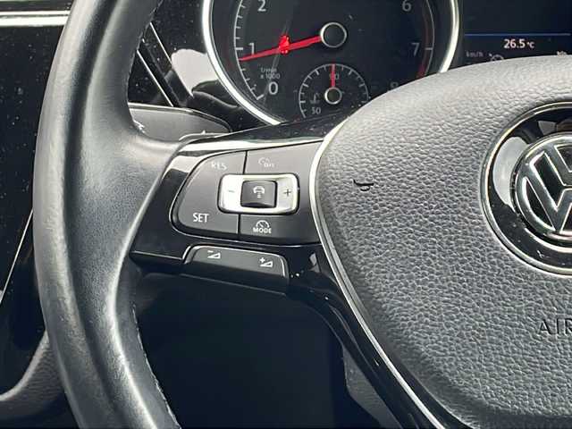 フォルクスワーゲン ゴルフ トゥーラン TSI ハイライン 愛知県 2017(平29)年 8.6万km ピュアホワイト ACC/メーカーナビ/バックカメラ/シートヒーター/ブレーキホールド/ＥＴＣ/ＵＳＢ入力端子/スタッドレスタイヤ４本積載/保証書/取扱説明書