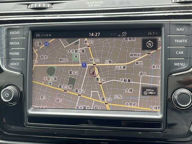 フォルクスワーゲン ゴルフ トゥーラン TSI ハイライン 愛知県 2017(平29)年 8.6万km ピュアホワイト ACC/メーカーナビ/バックカメラ/シートヒーター/ブレーキホールド/ＥＴＣ/ＵＳＢ入力端子/スタッドレスタイヤ４本積載/保証書/取扱説明書